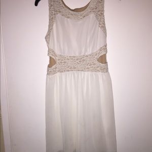 Short lace dress